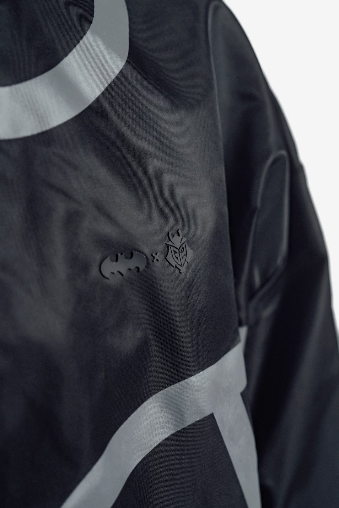 DC x G2 Esports - Batman Windbreaker